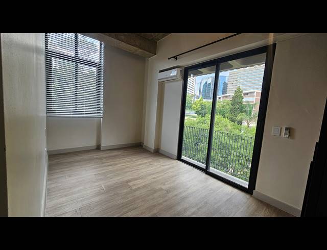 1 BEDROOM APARTMENT FOR SALE IN SANDOWN